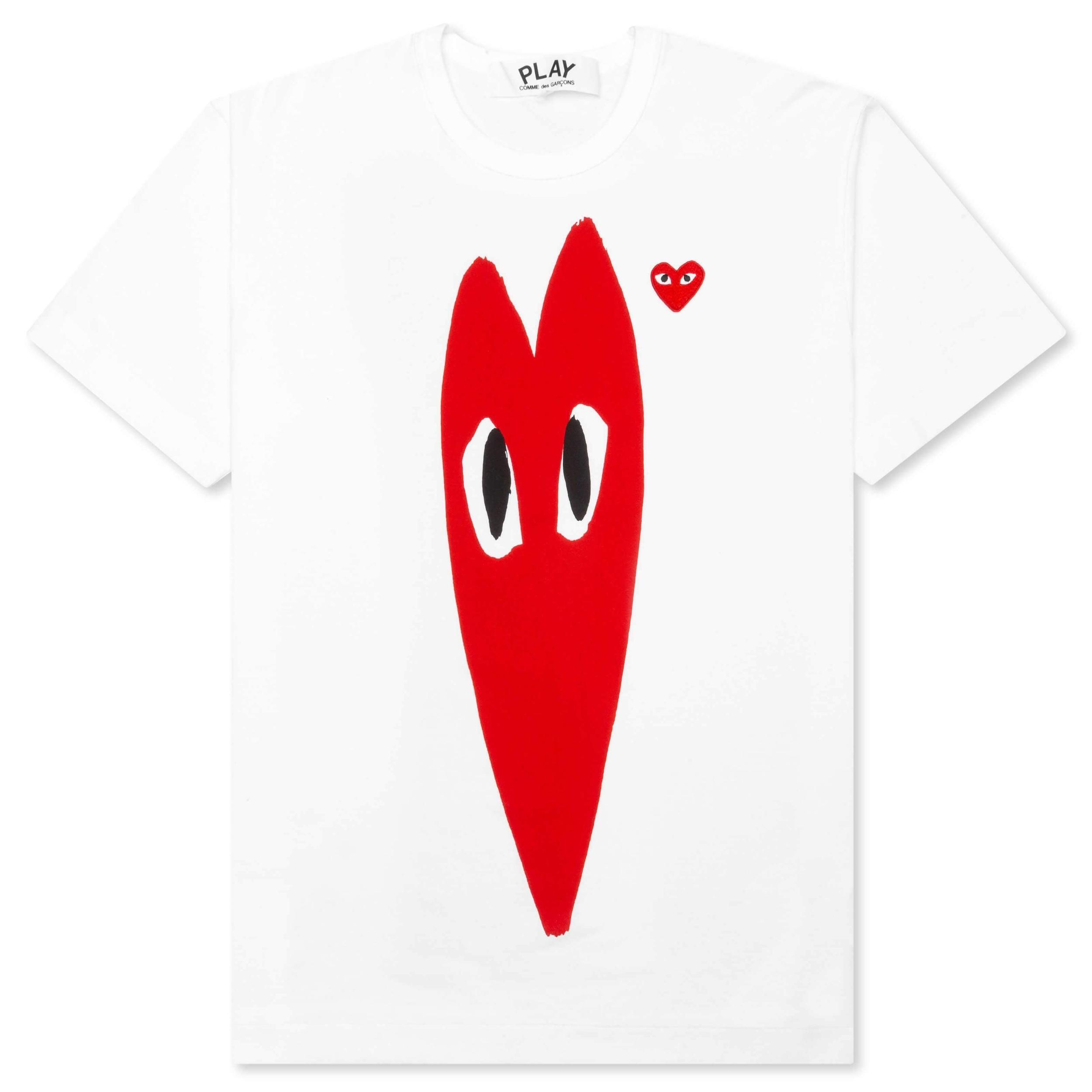 Blue Eyes Red Heart T-Shirt - White Male Product Image