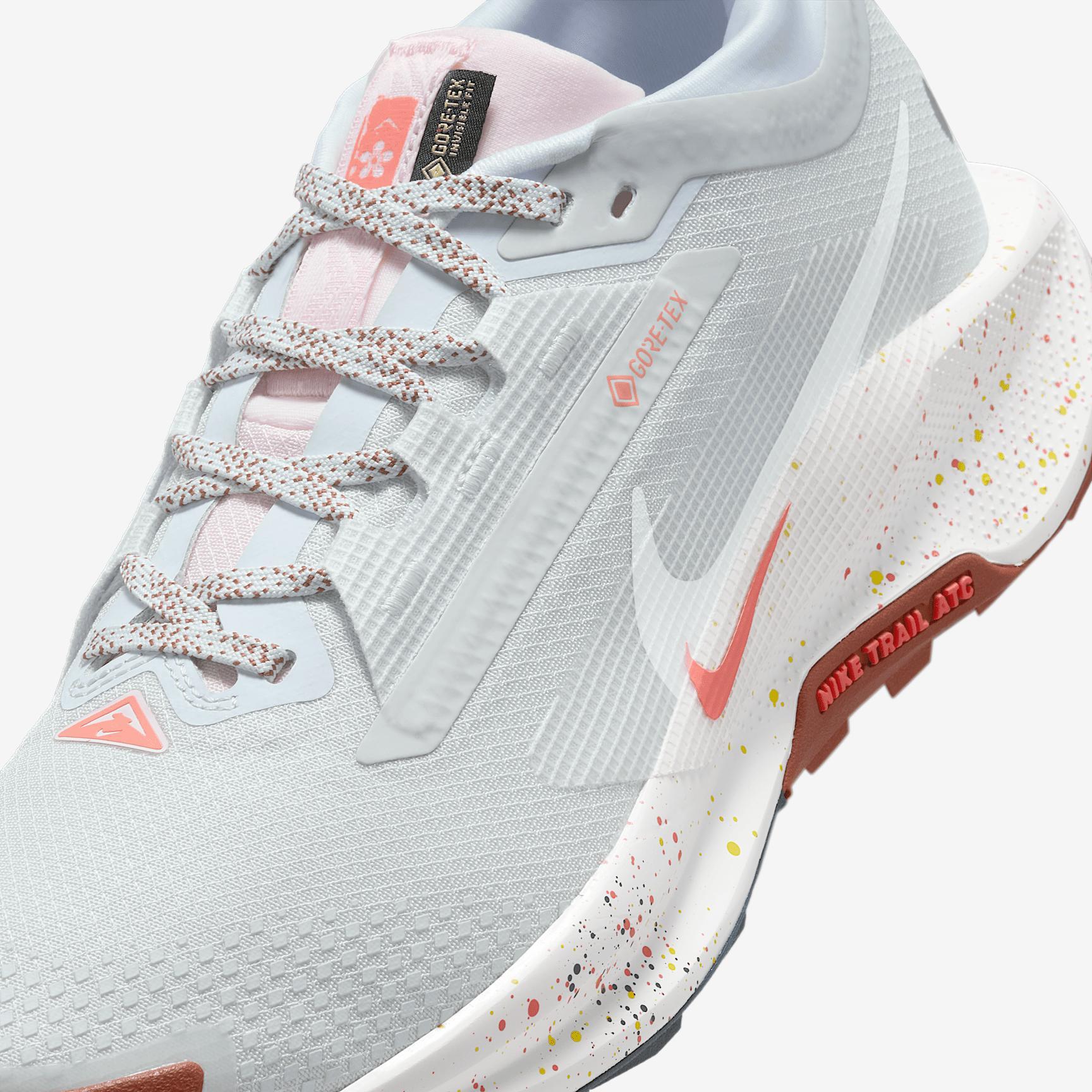 Nike Women's Pegasus Trail 5 GORE-TEX Waterproof Trail Running Shoes Product Image
