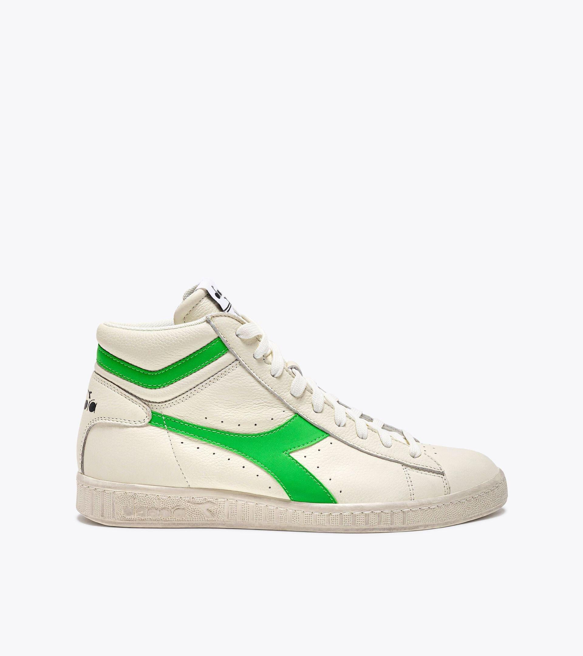 GAME L HIGH FLUO WAXED Product Image