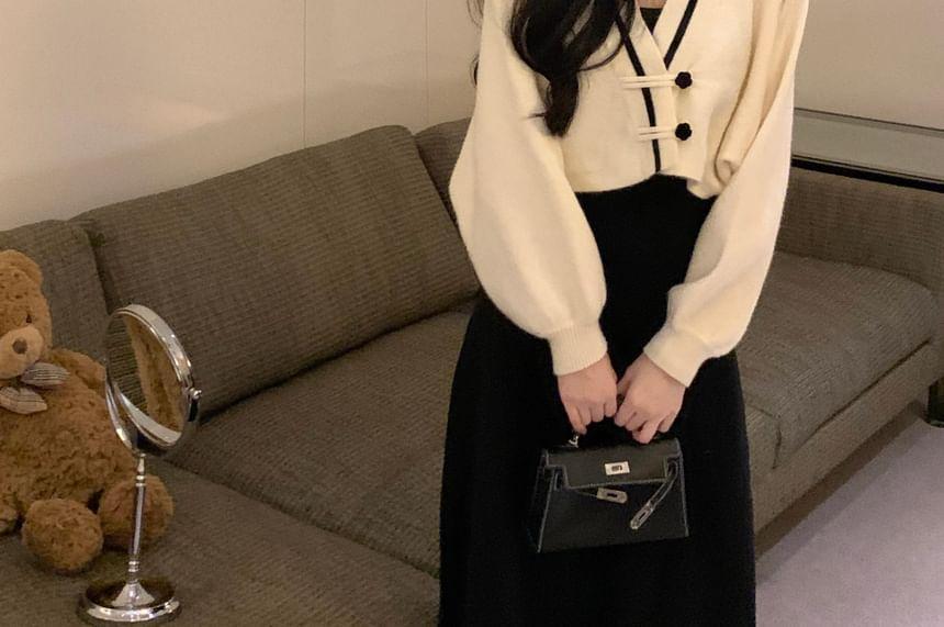 V-Neck Two Tone Crop Frog Button Cardigan / Sleeveless Square Neck Plain Midi A-Line Dress Product Image