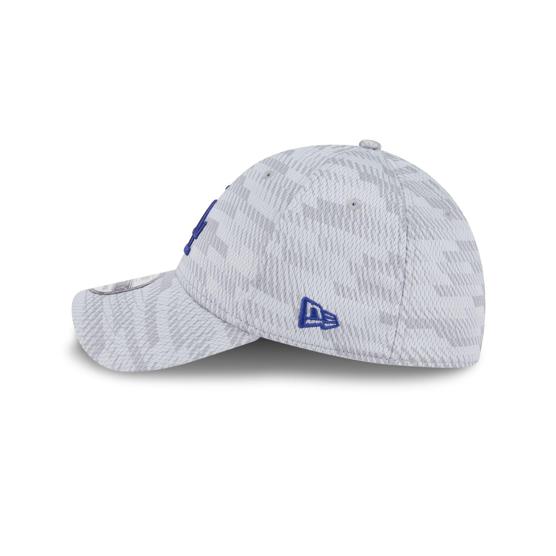 Los Angeles Dodgers 2025 Clubhouse Gray 39THIRTY Stretch Fit Male Product Image