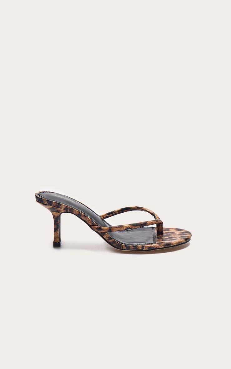 Leopard Print PU Round Toe Thong Mid Heeled Mules Product Image