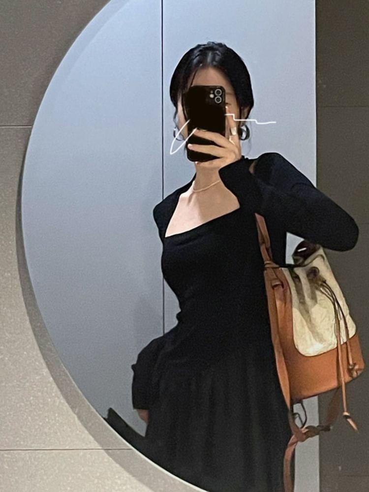 Long-Sleeve Queen Anne Neckline Plain Maxi A-Line Dress Product Image