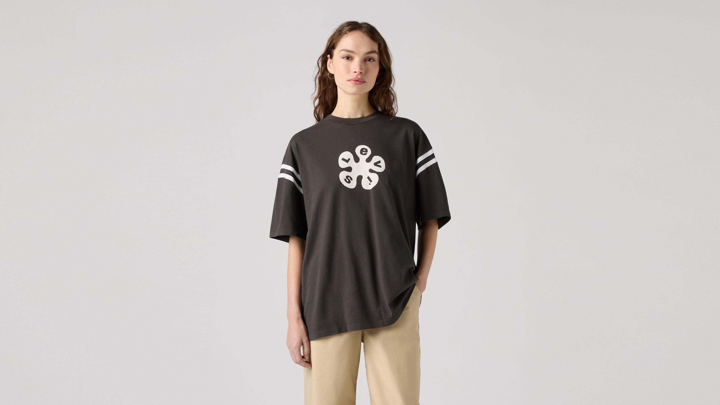 Pieced Graphic Short Stack T-Shirt Product Image
