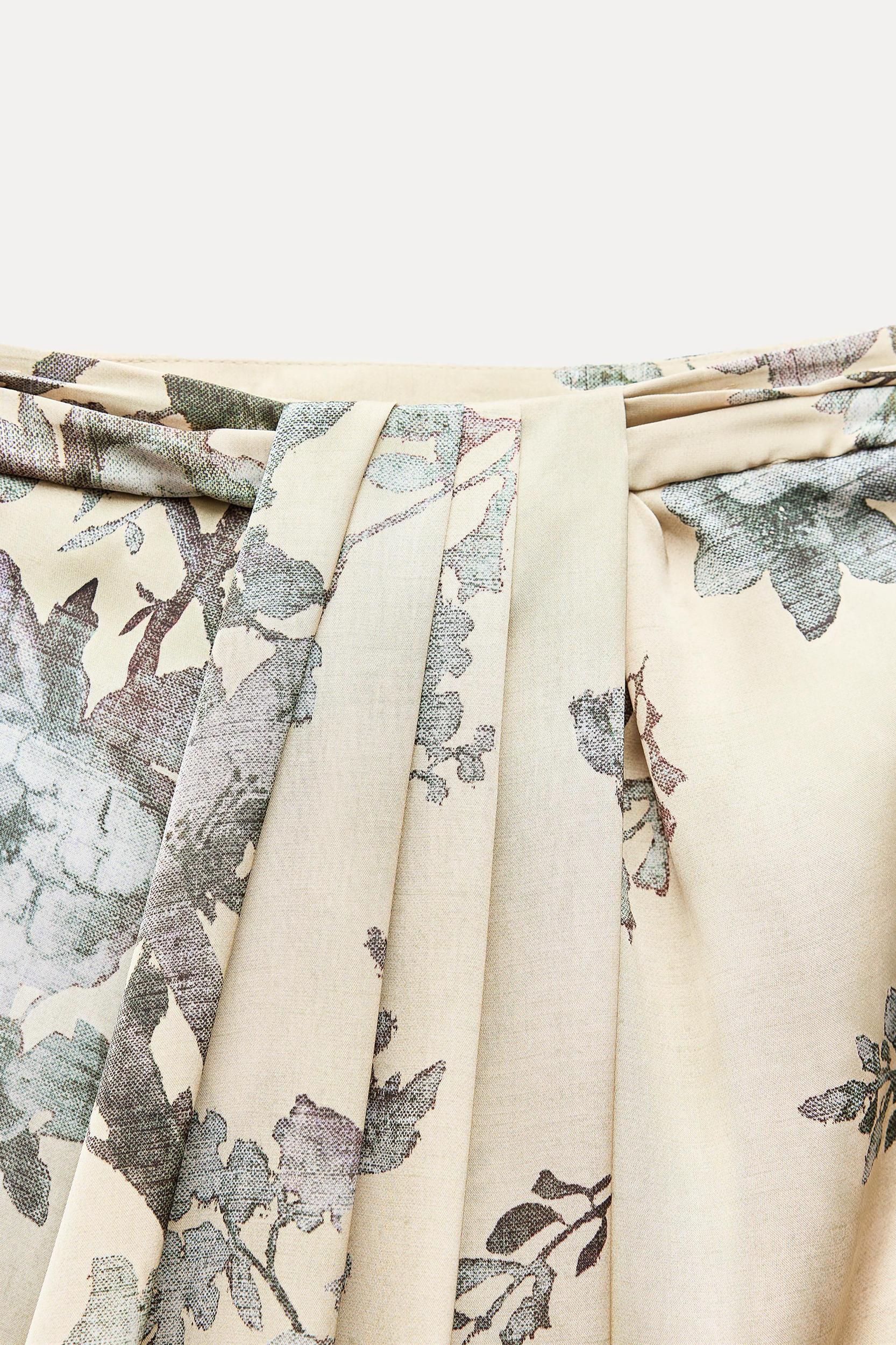 PRINTED PLEAT MIDI SKIRT Product Image