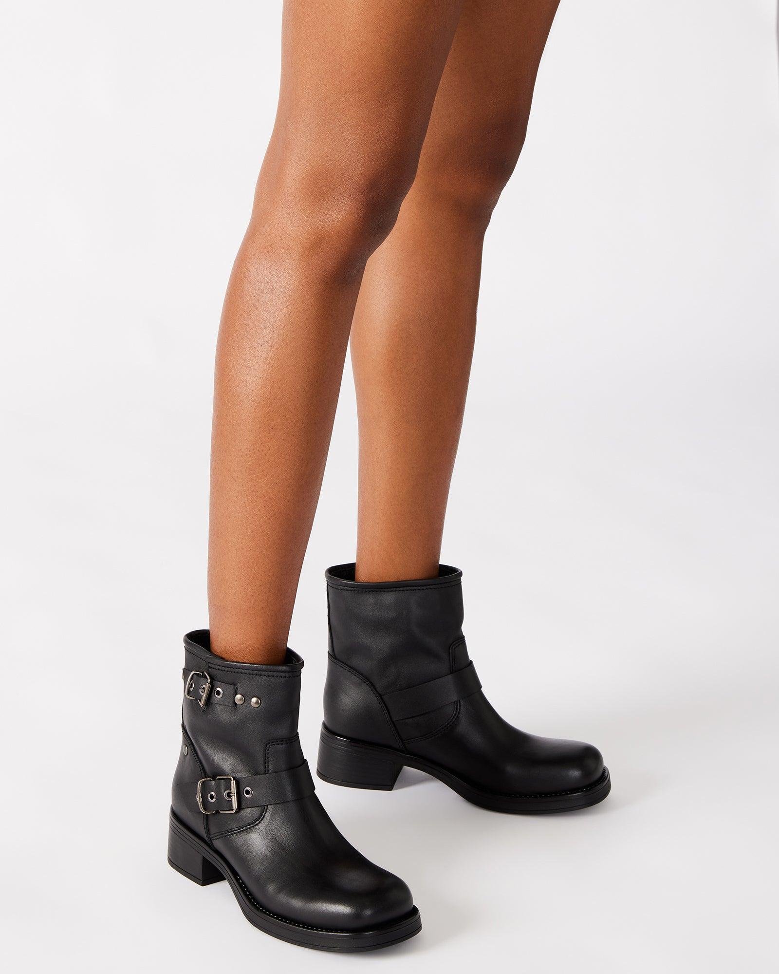 RAMPANT BLACK LEATHER Female Product Image