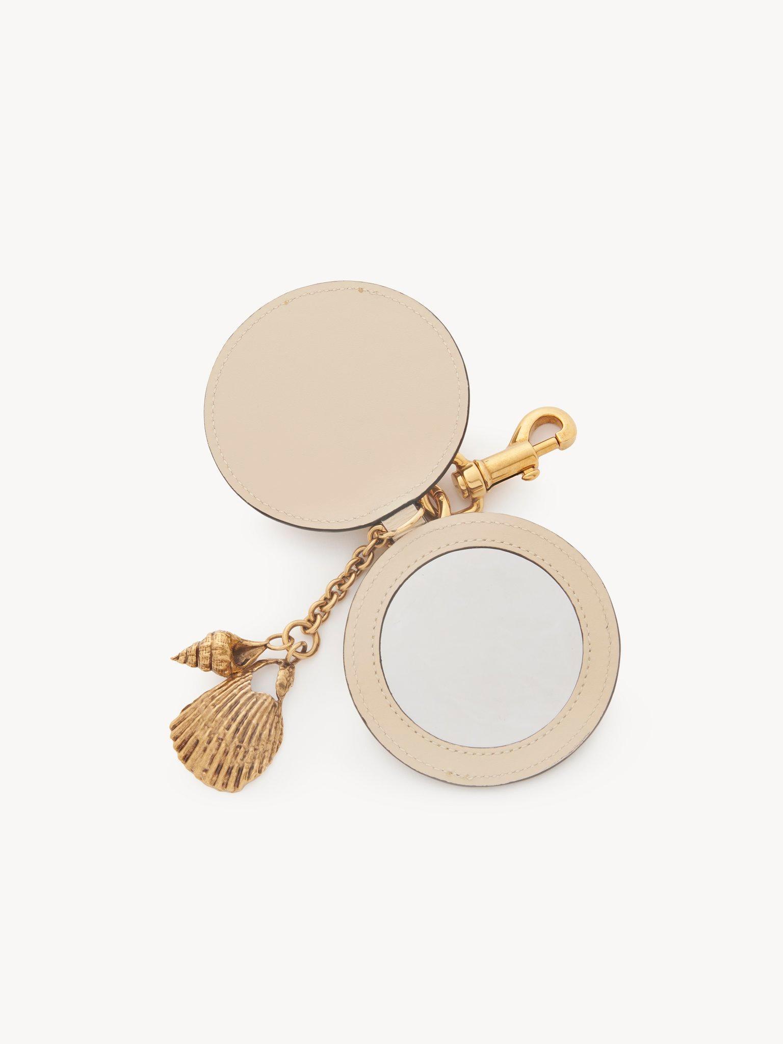 Mirror key ring with shell in shiny leather Product Image