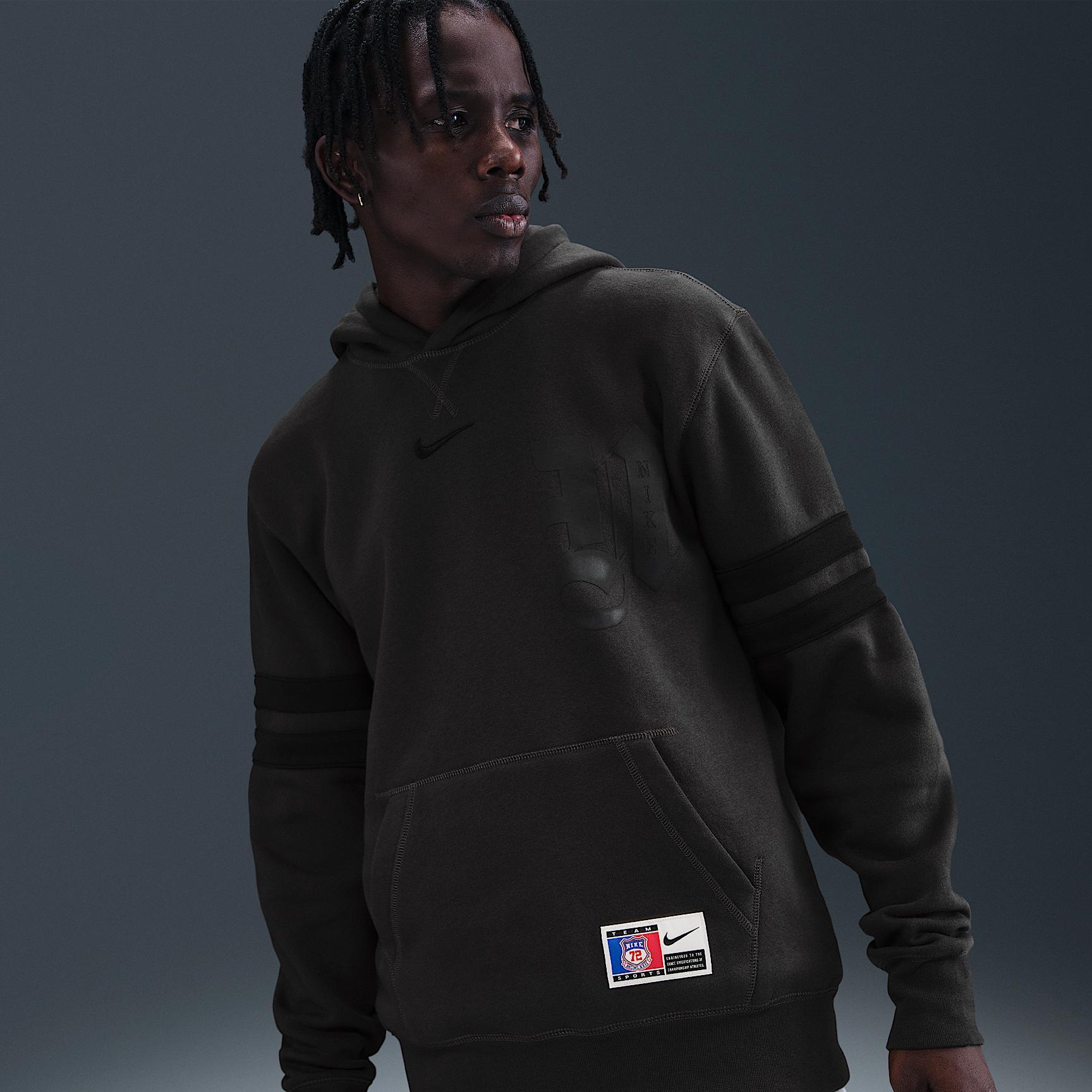 Nike Club Men's Fleece Pullover Hoodie Product Image