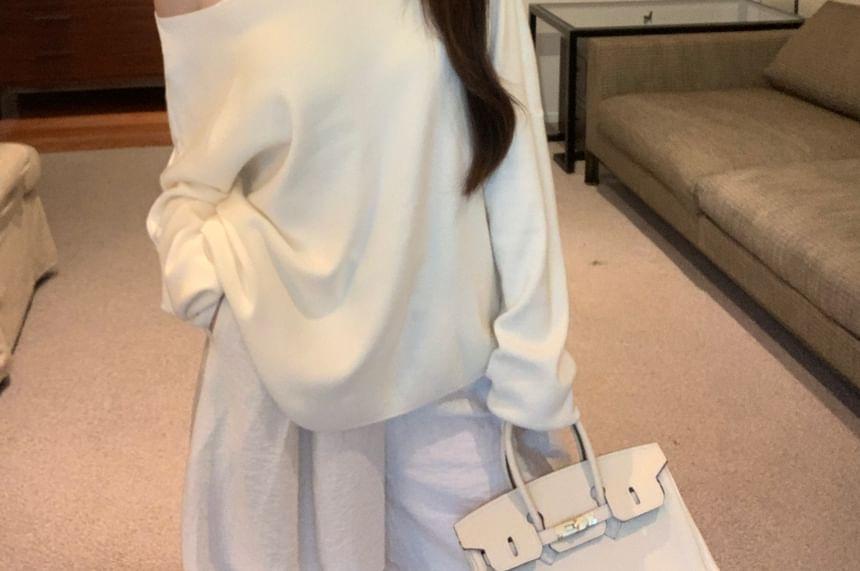 Long-Sleeve Off-Shoulder Plain Knit Top Product Image