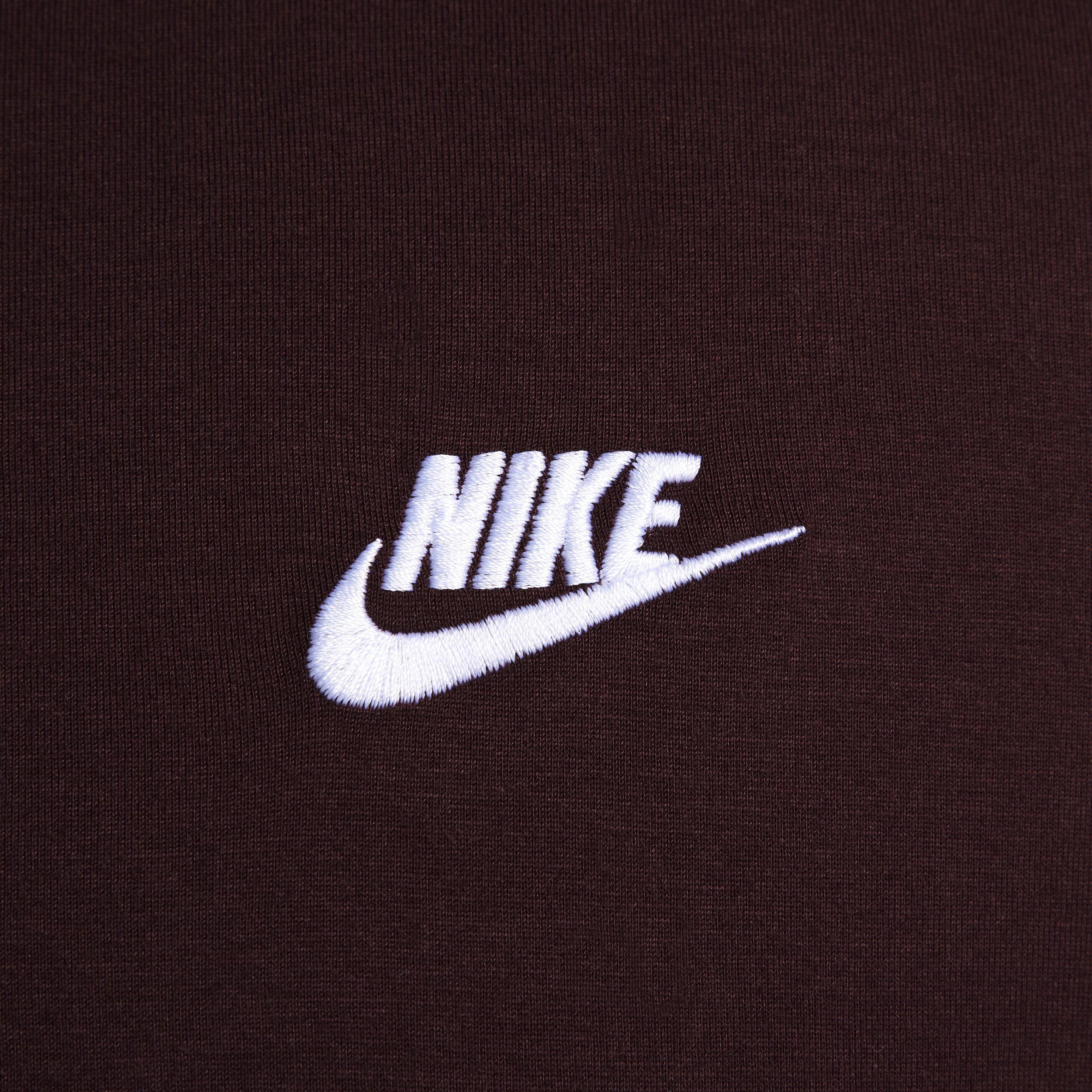 Nike Sportswear Club Men's Long-Sleeve T-Shirt Product Image