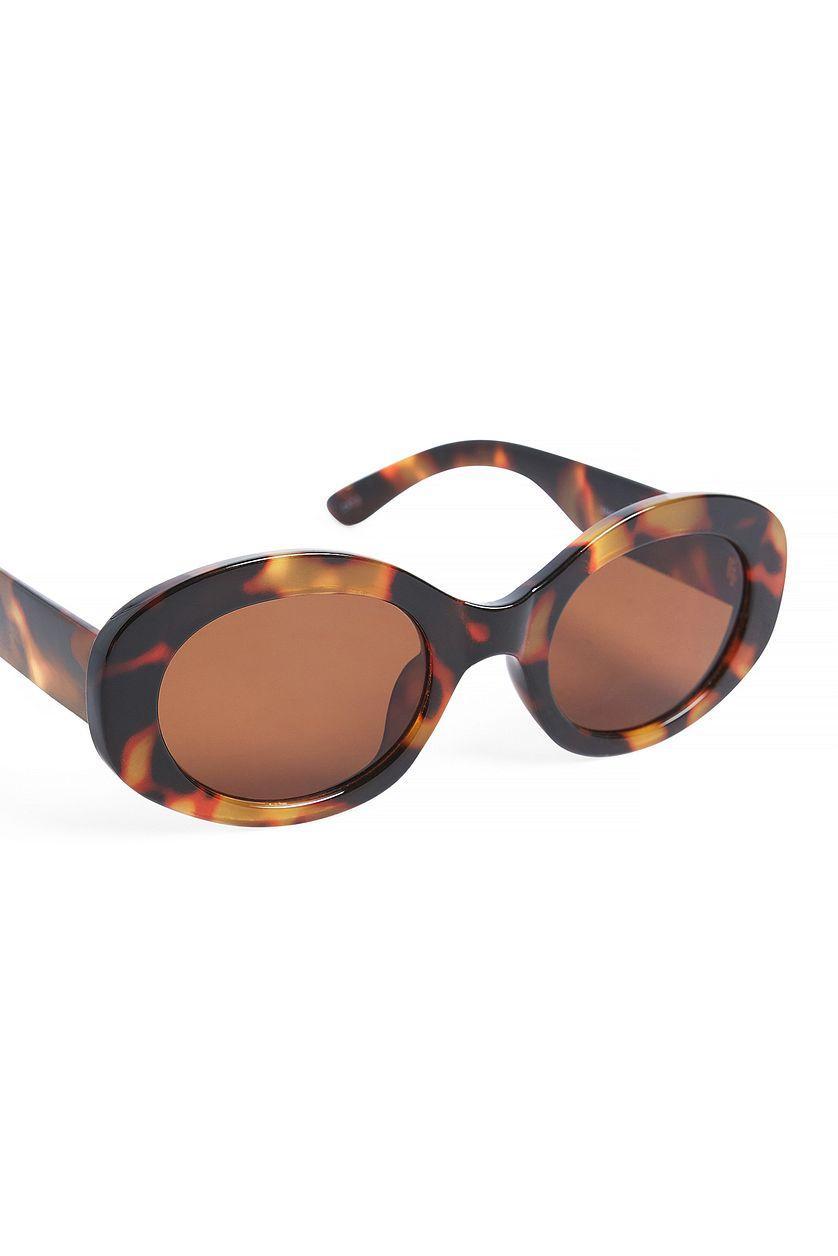 Oval Frame Sunglasses Product Image