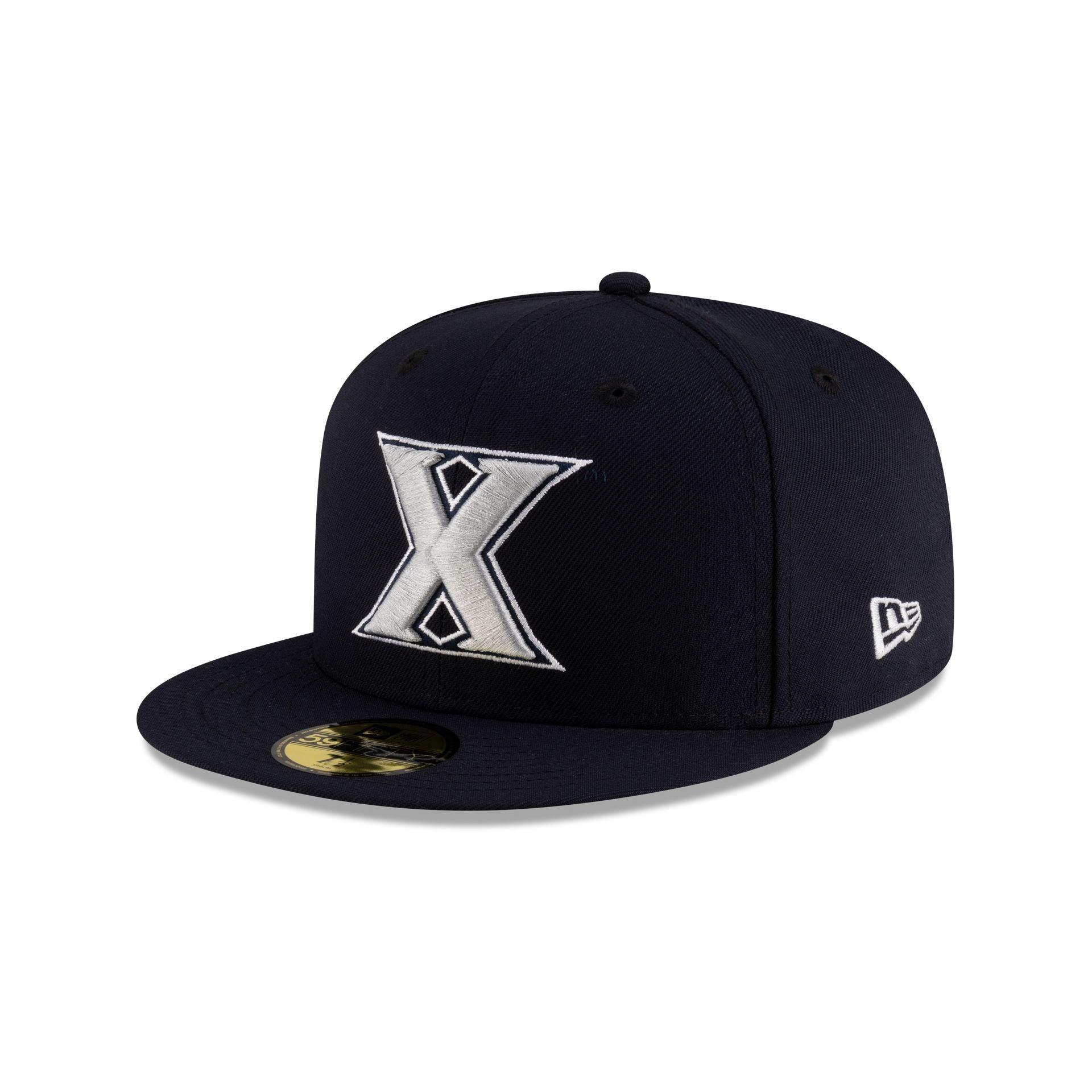 New York Yankees Black and White Basic 59FIFTY Fitted Hat Male Product Image