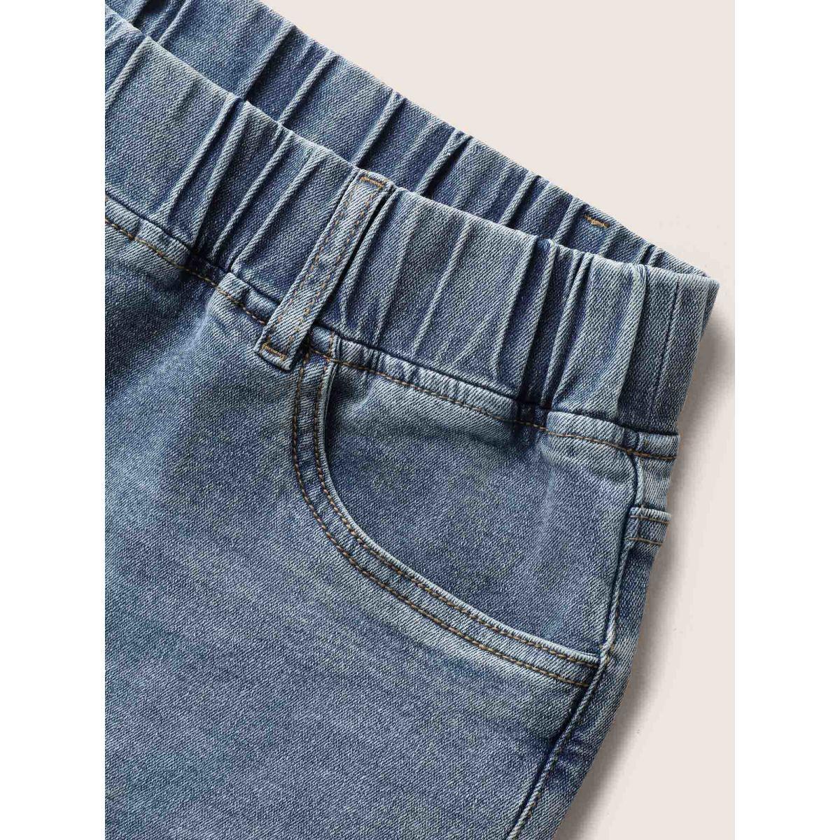 Plus Size Light Wash Slit Hem Elastic Waist Denim Shorts Women Denimblue Slit High stretch Everyday Slanted pocket Casual Denim Shorts BloomChic 28/5X Product Image
