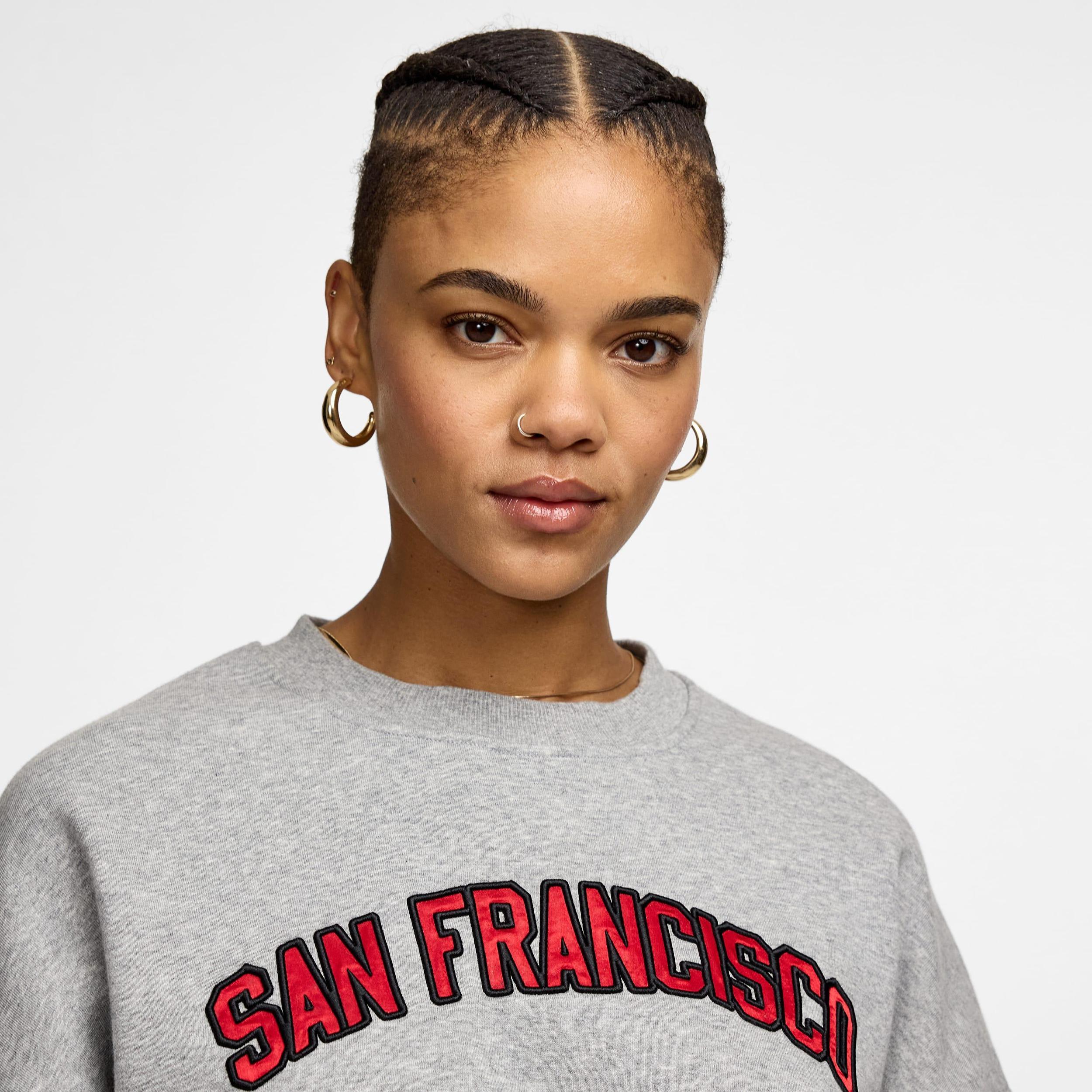 Las Vegas Raiders Sport Classics Women's Crewneck Female Product Image