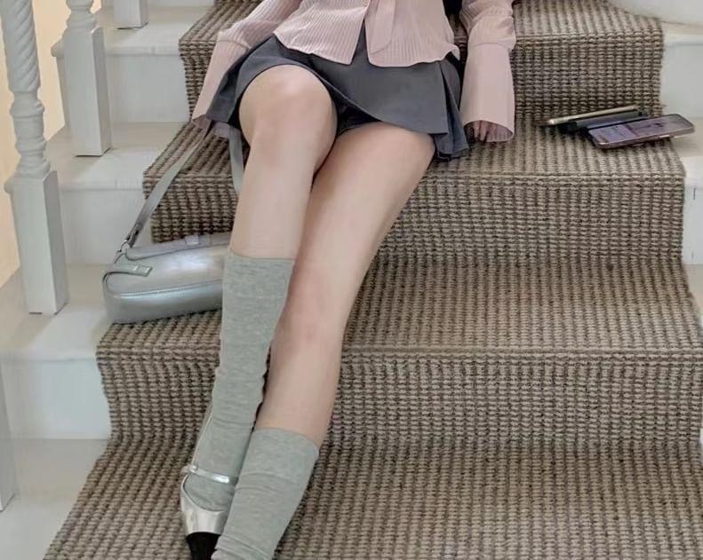 Long Sleeve Collared V-Neck Striped Shirt / High Waist Plain Pleated Mini A-Line Skort / Belt / Set Product Image
