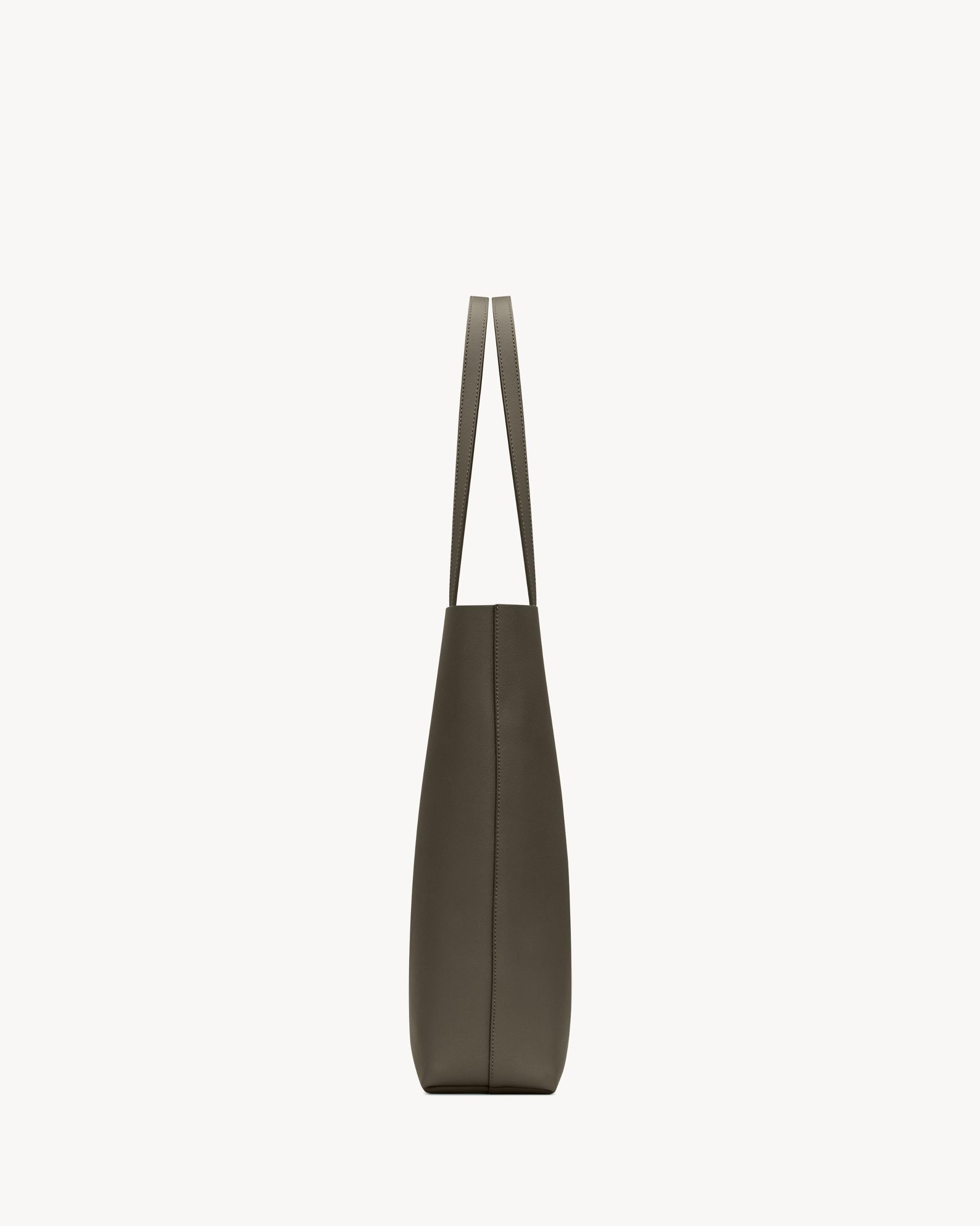 SHOPPING SAINT LAURENT IN LEATHER Product Image