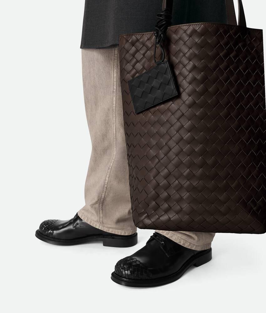 Men's Intrecciato Badge Holder in Black Product Image