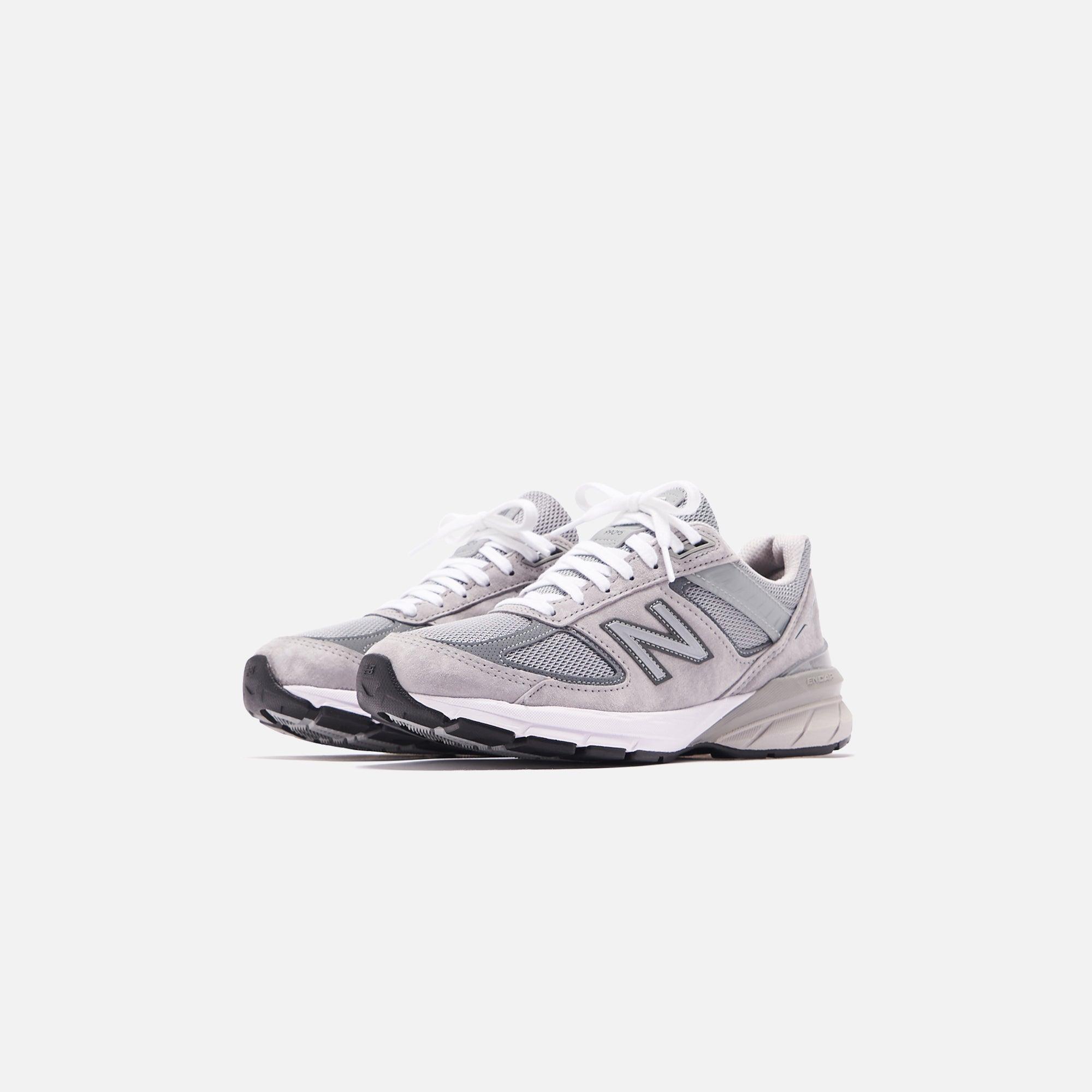 New Balance Made in USA WMNS 990v5 - Grey / Castlerock Female Product Image