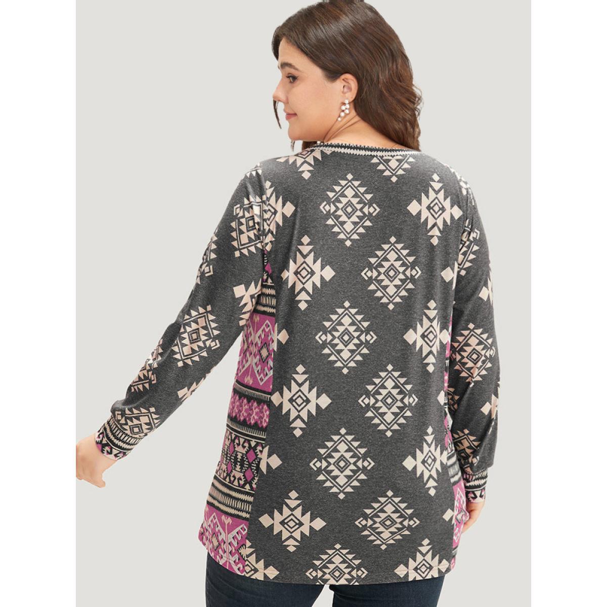 Plus Size Boho Print V Neck T-shirt BlackFlower Women Casual Printed Bohemian Print V-neck Dailywear T-shirts BloomChic 14-16/1X Product Image