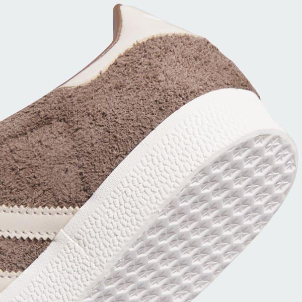Gazelle Shoes Product Image