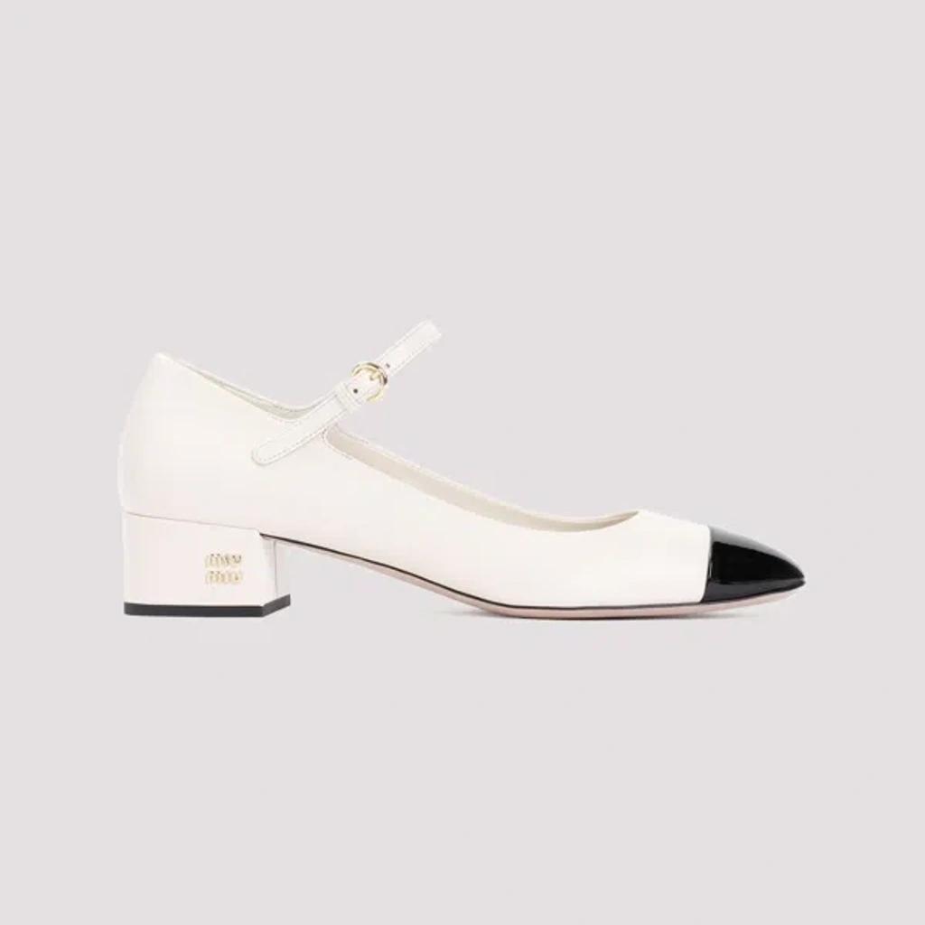 Leather Pumps In White Product Image