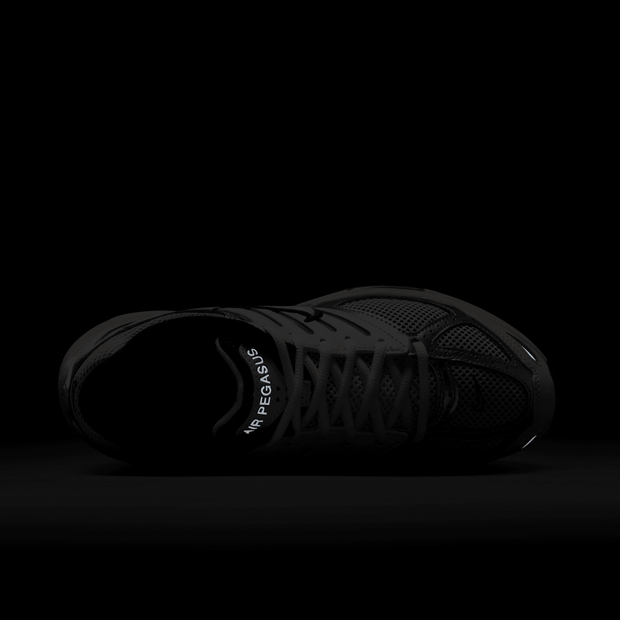 Nike Women's Air Pegasus 2005 Shoes Product Image