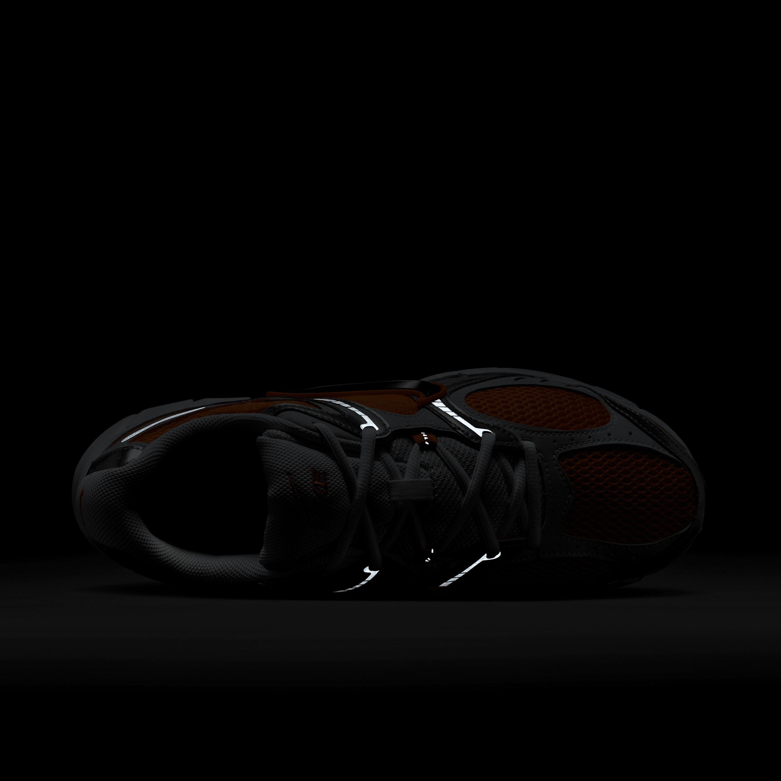 Nike Men's V5 RNR Shoes Product Image
