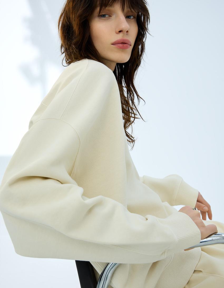 Heavy cotton sweatshirt Product Image