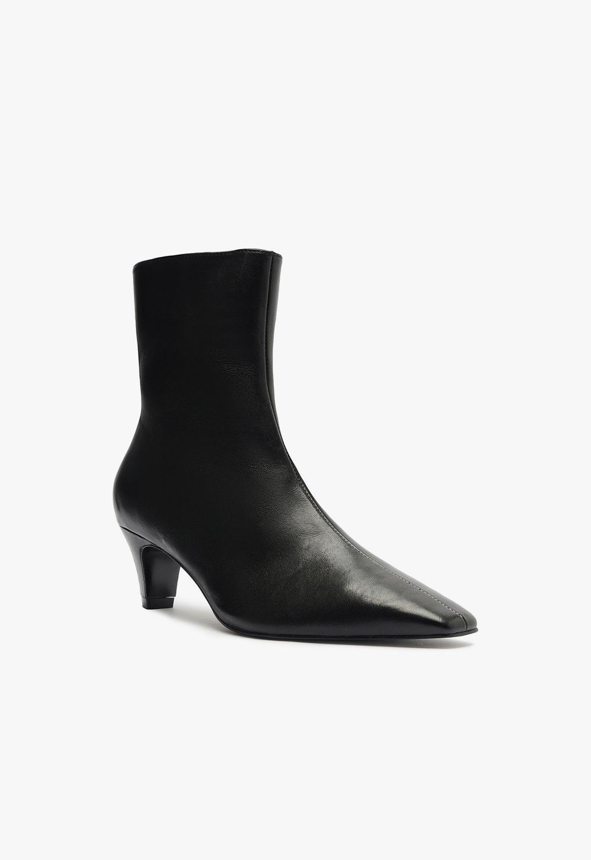 Dellia Bootie Female Product Image