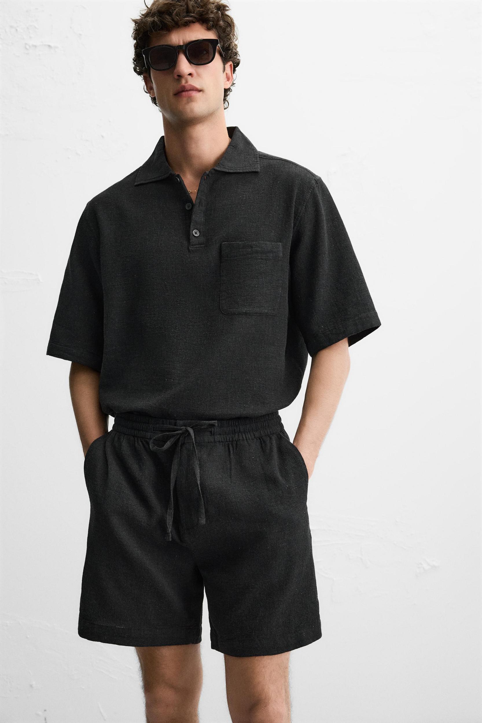 CHECKERED TEXTURED SHORTS Product Image