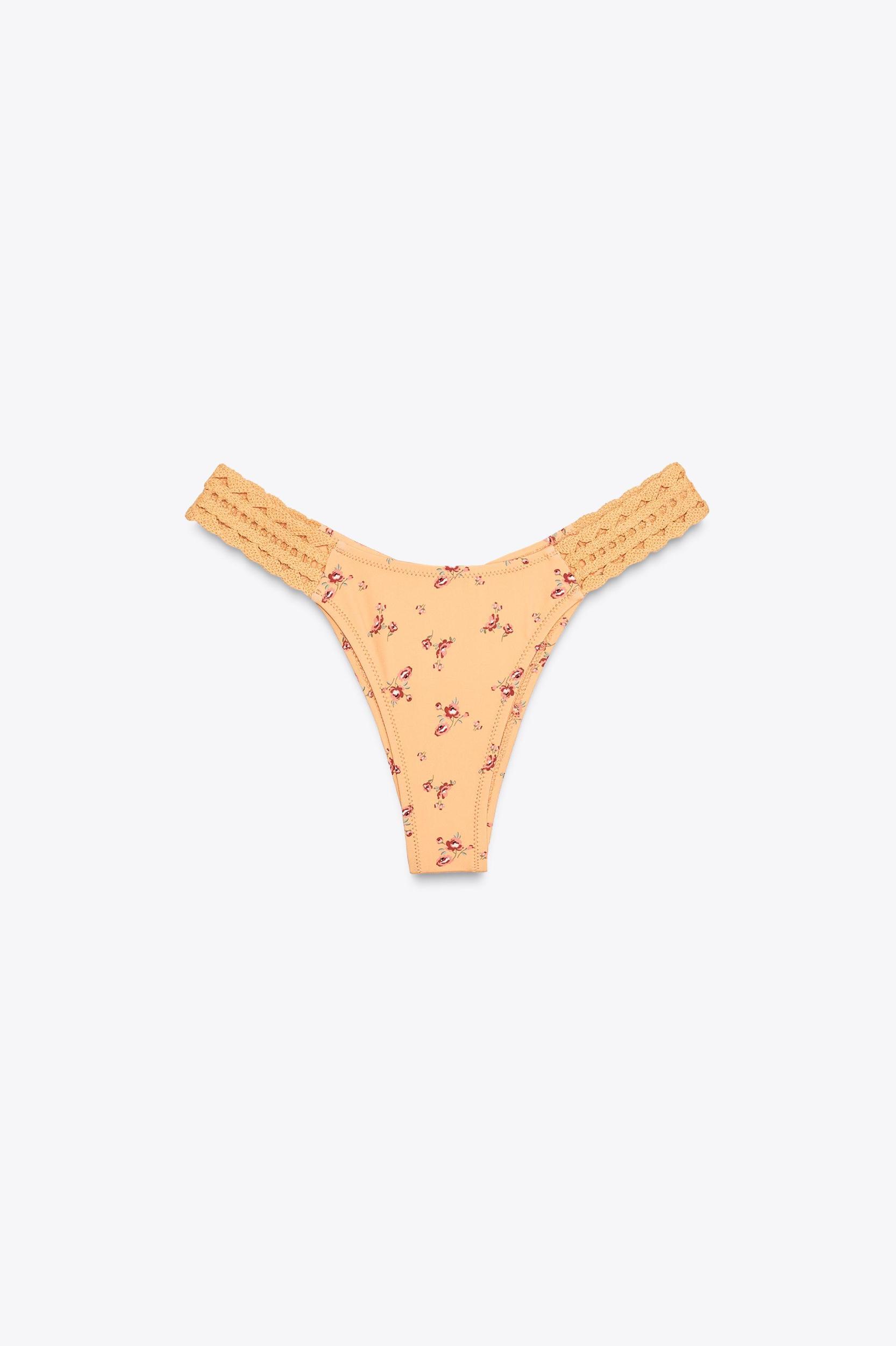 LACE TRIM FLORAL BIKINI TOP Product Image