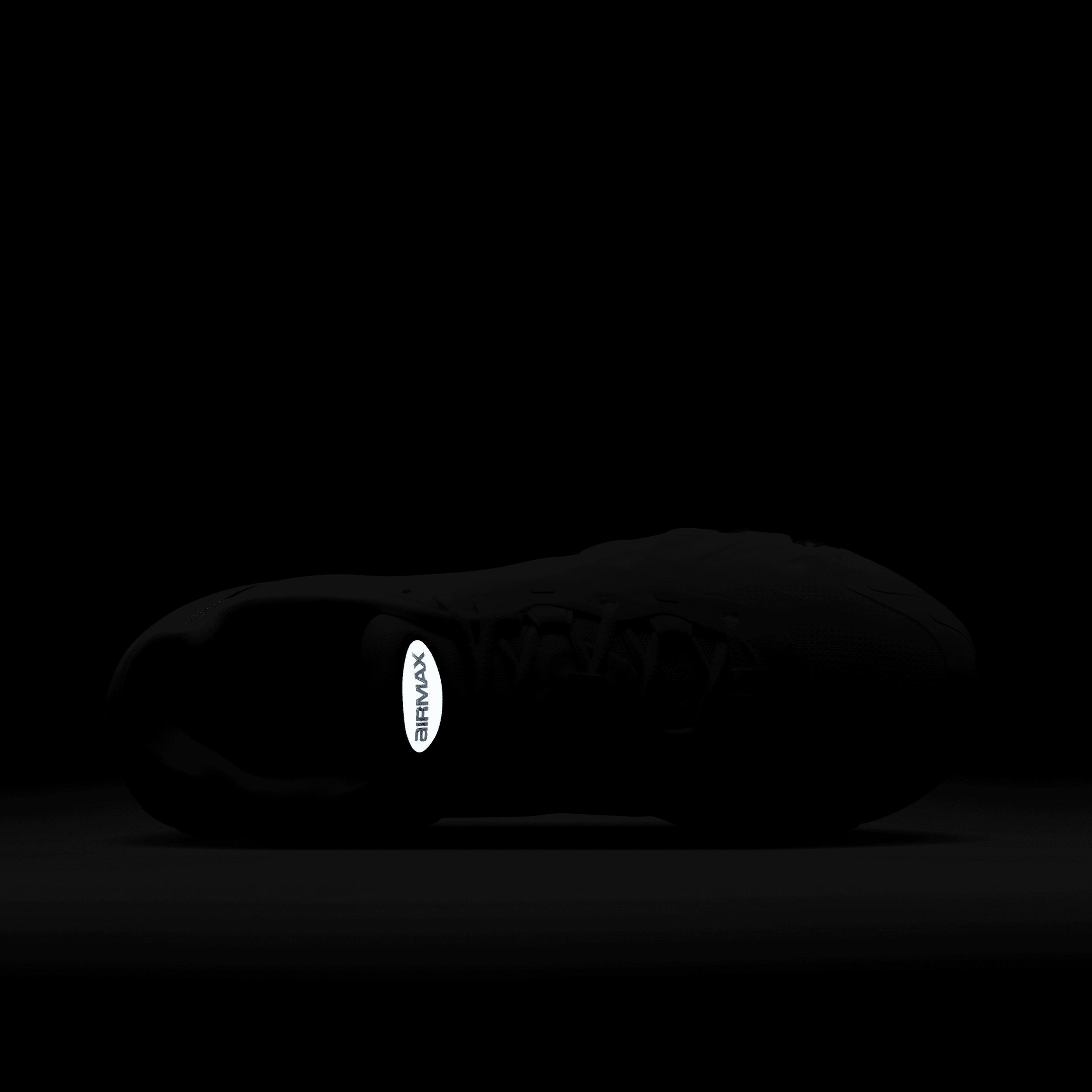 Nike Men's Air Max Dn8 Shoes Product Image