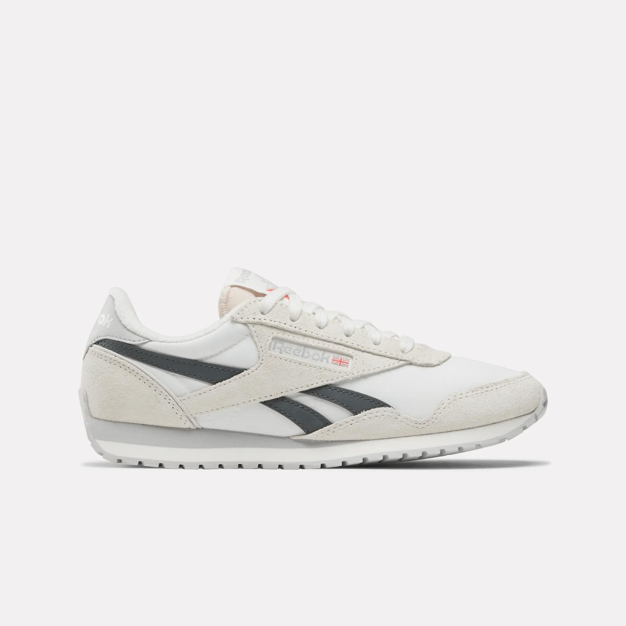 Women's Classic AZ Shoes Female Product Image