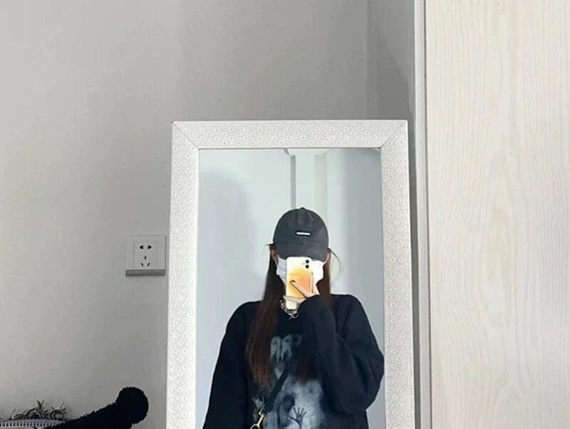 Crewneck Print Sweatshirt Product Image