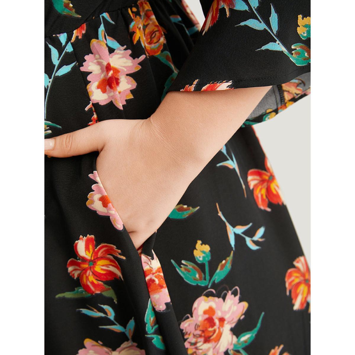 Plus Size Floral Bell Sleeve Pocket Lace Panel Dress Black Women Vacation Printed V-neck Elbow-length sleeve Curvy Midi Dress BloomChic 28/5X Product Image
