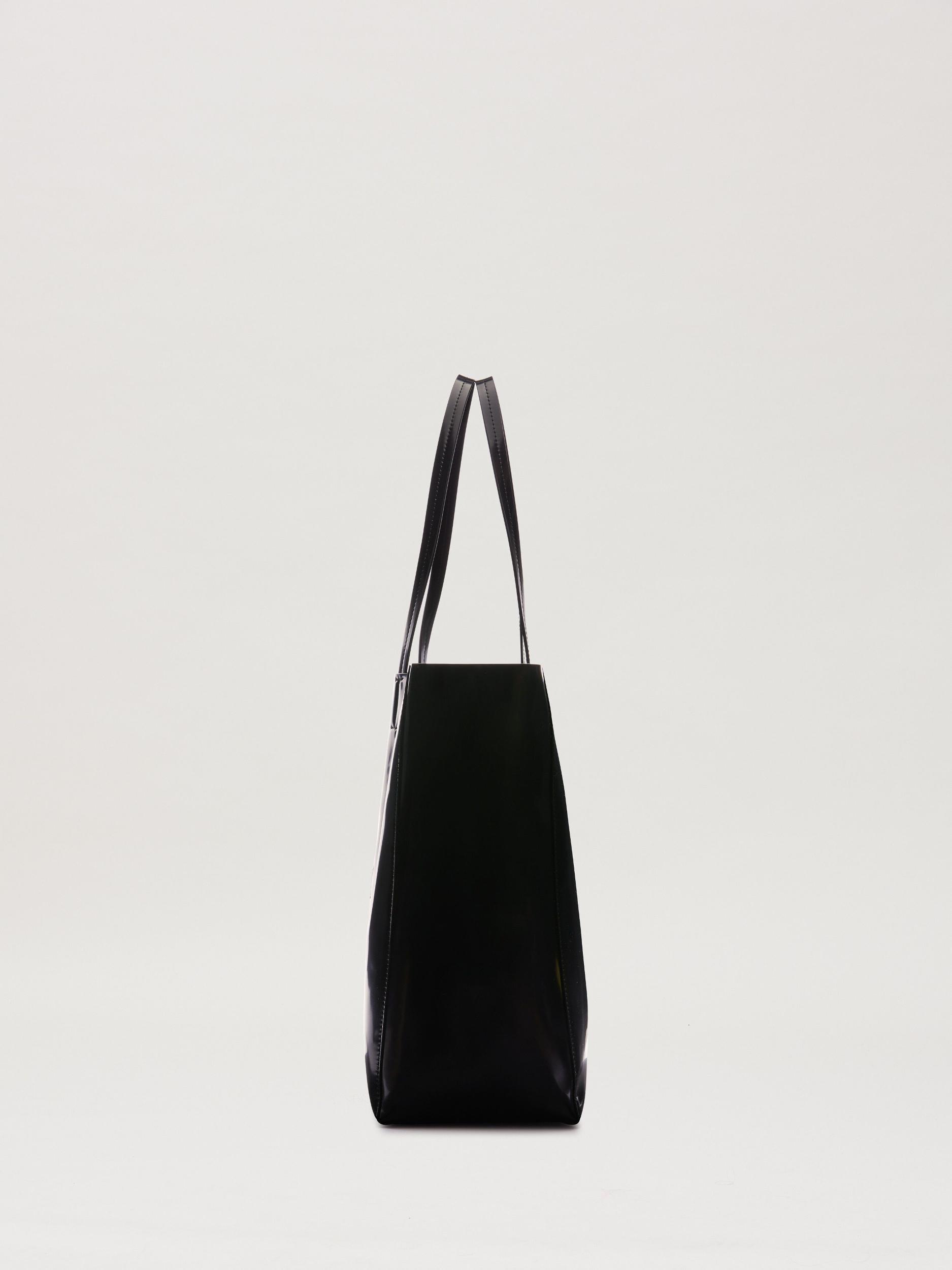 SHINY CURVED LOGO SHOPPING BA BLACK/PEAR Product Image