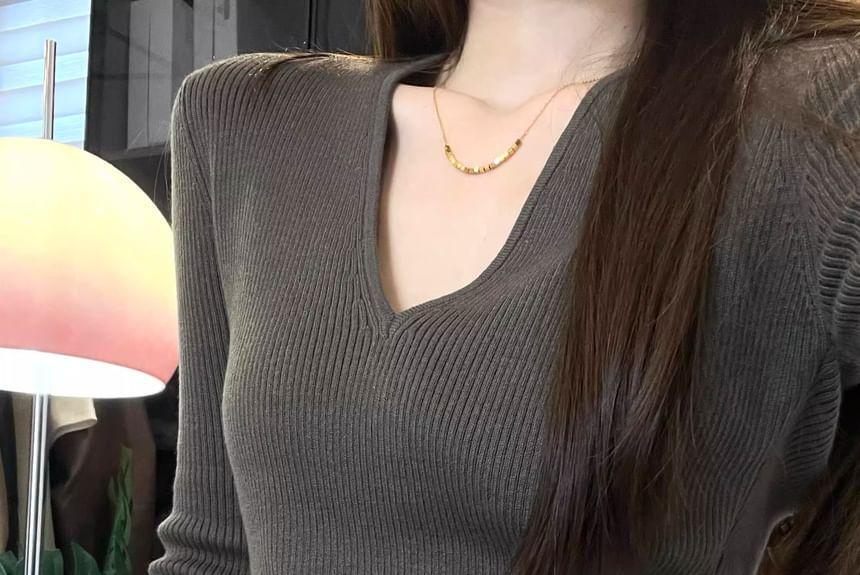 Long Sleeve V-Neck Plain Ribbed Knit Top Product Image