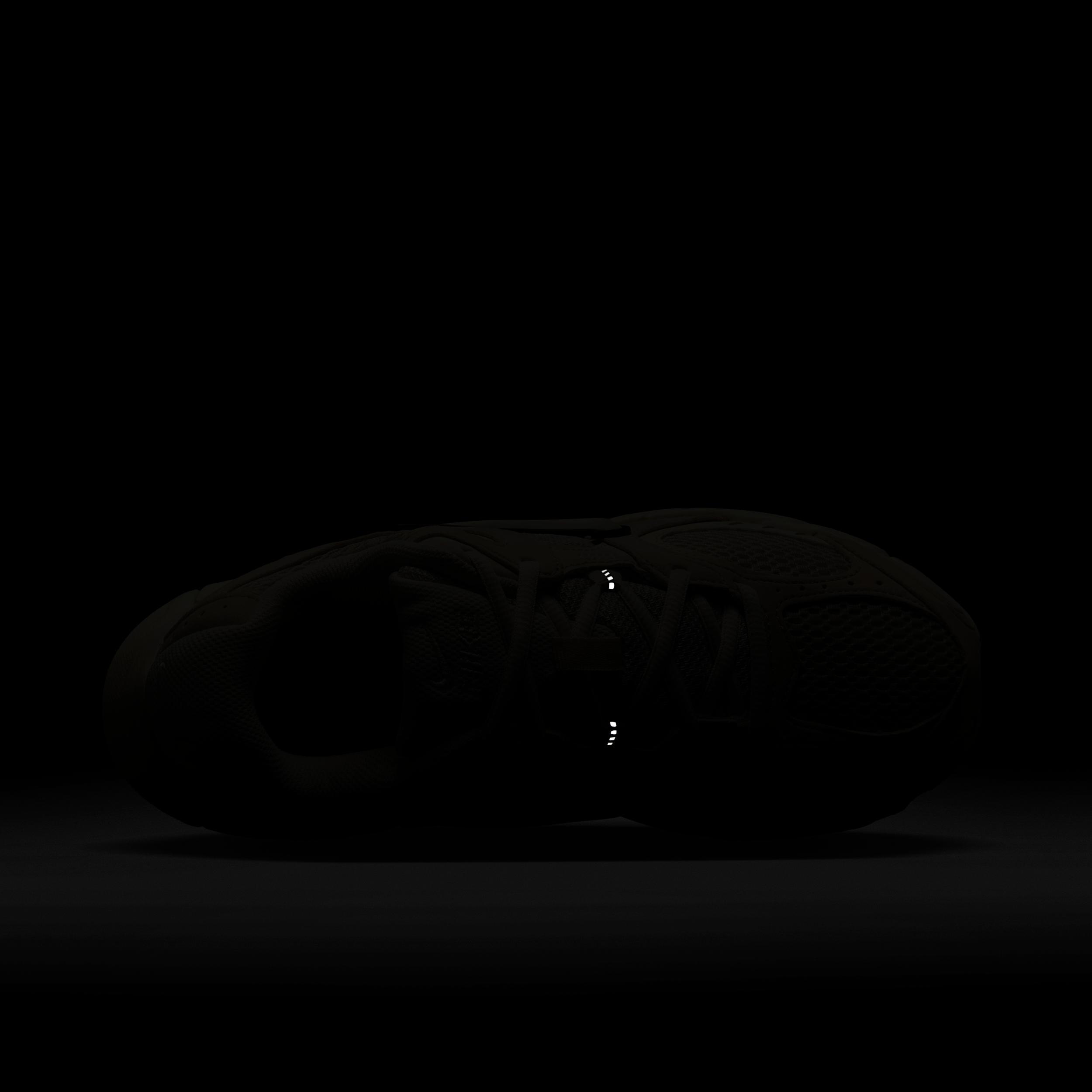 Nike Women's V5 RNR Shoes Product Image