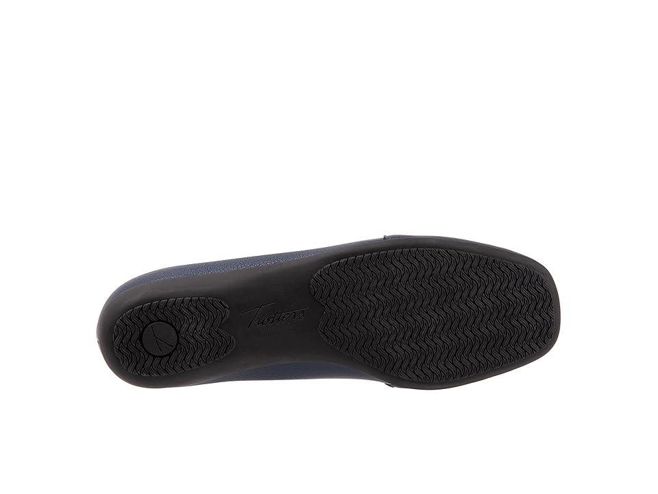 Trotters Sage Patent Scalloped Detail Slip Product Image