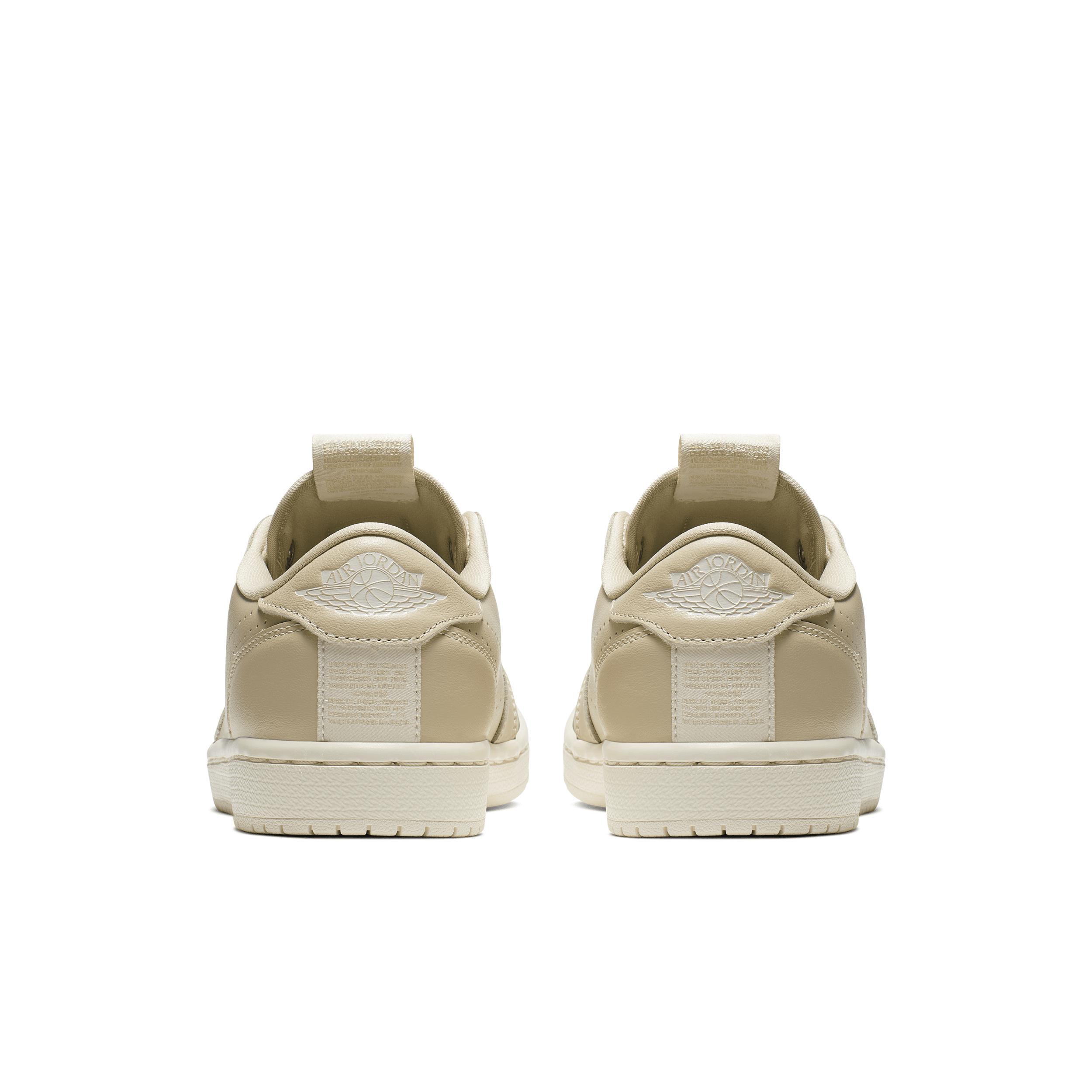 Air Jordan 1 Retro Low Slip Women's Shoes Product Image