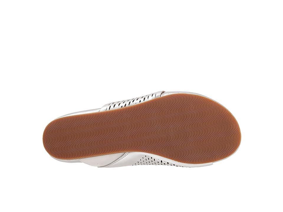 SoftWalk Corsica Perf Metallic) Women's Shoes Product Image