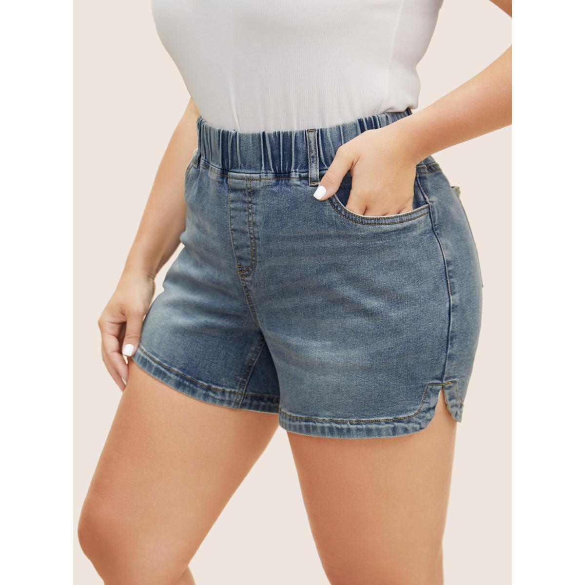 Plus Size Light Wash Slit Hem Elastic Waist Denim Shorts Women Denimblue Slit High stretch Everyday Slanted pocket Casual Denim Shorts BloomChic 28/5X Product Image