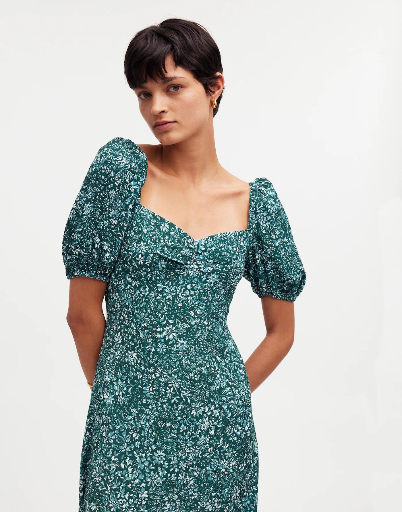 Puff-Sleeve Sweetheart Midi Dress in Floral Product Image