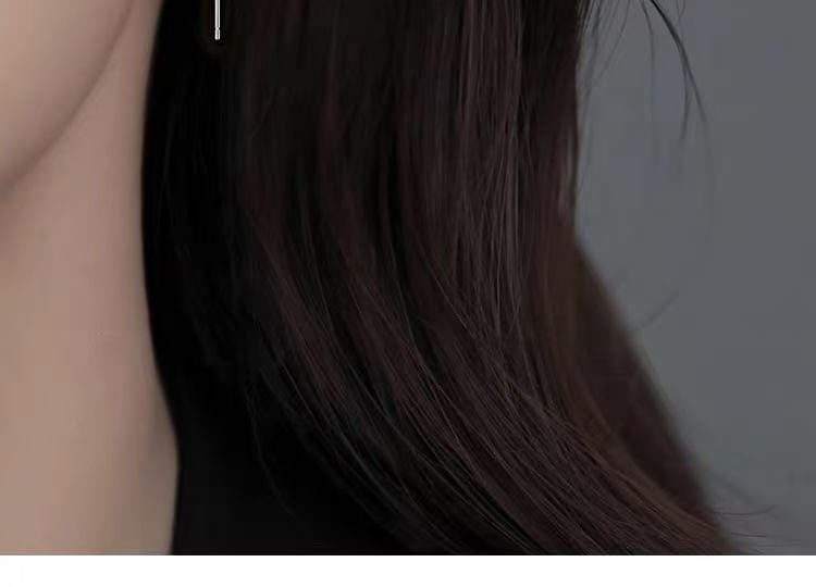 Sterling Silver Fox Threader Earring Product Image