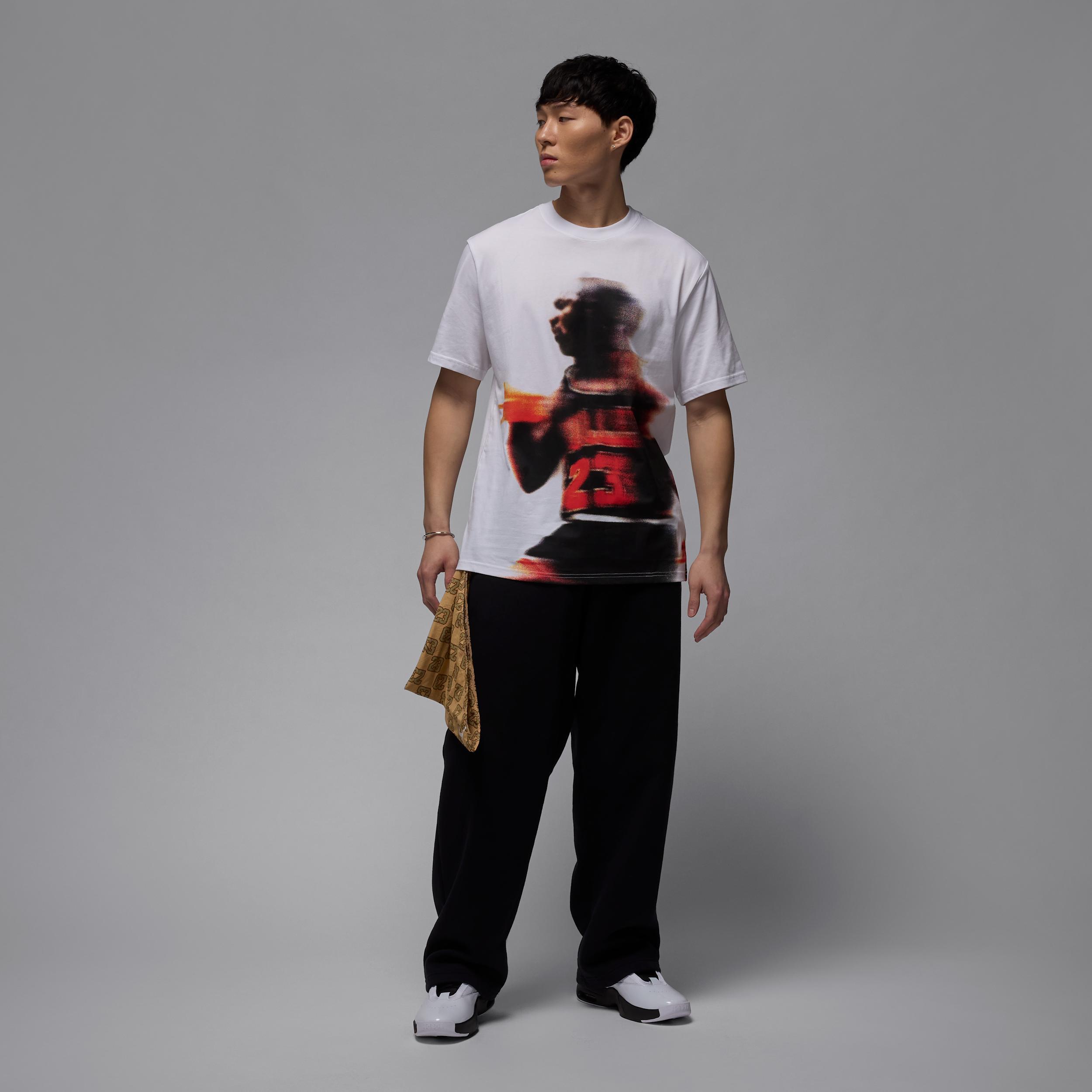 Men's Jordan Sport Dri-FIT Graphic T-Shirt Product Image