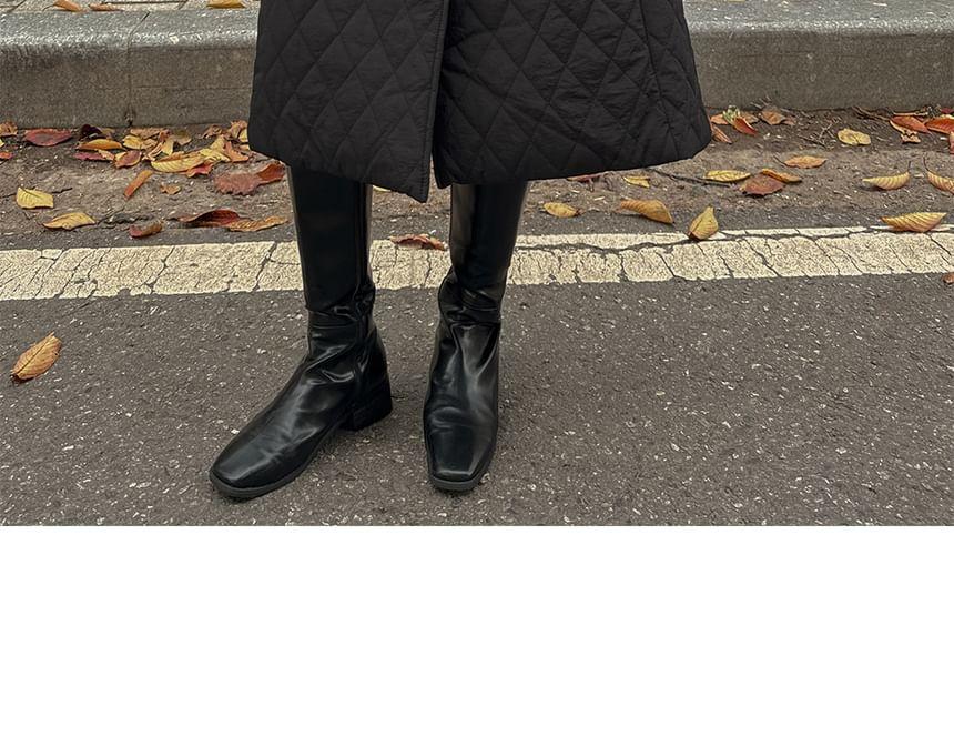 Long Sleeve Lapel Neck Quilted Belted Long Coat Product Image