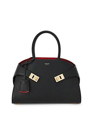Womens Medium Hug Handbag Product Image