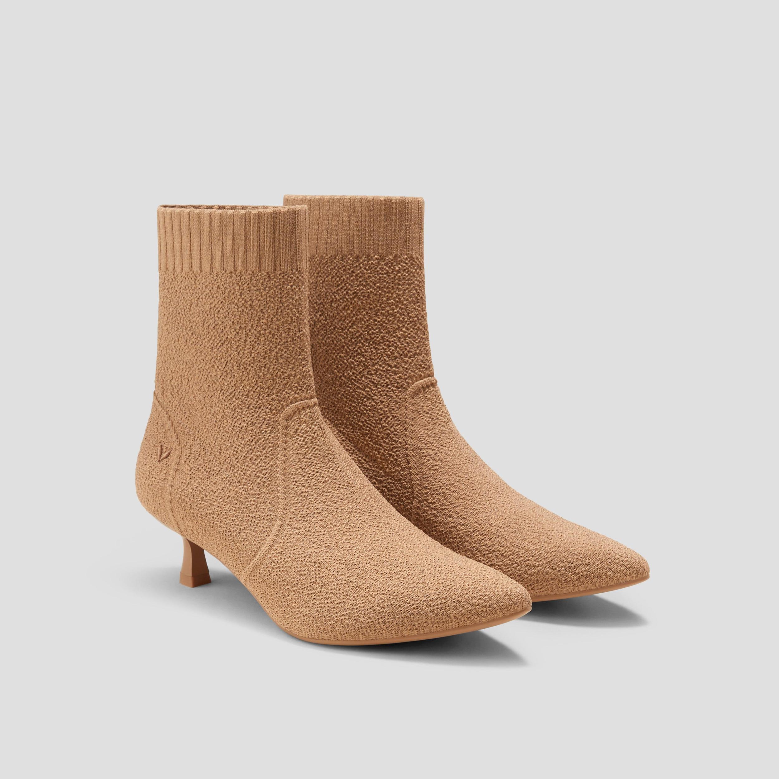 Pointed-Toe Boots (Sophia) Product Image