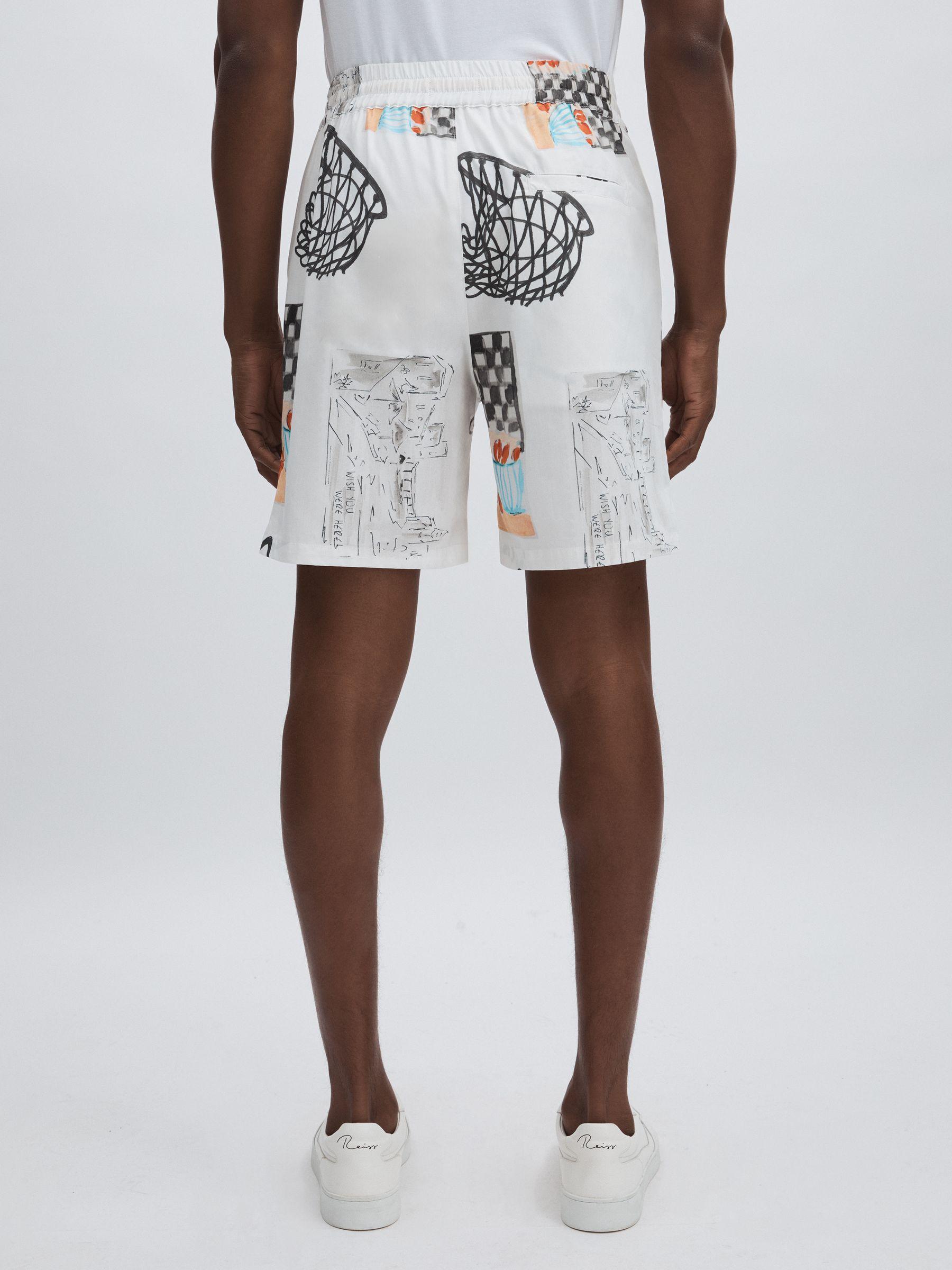 100% Organic Cotton Printed Shorts in Ivory Print Product Image