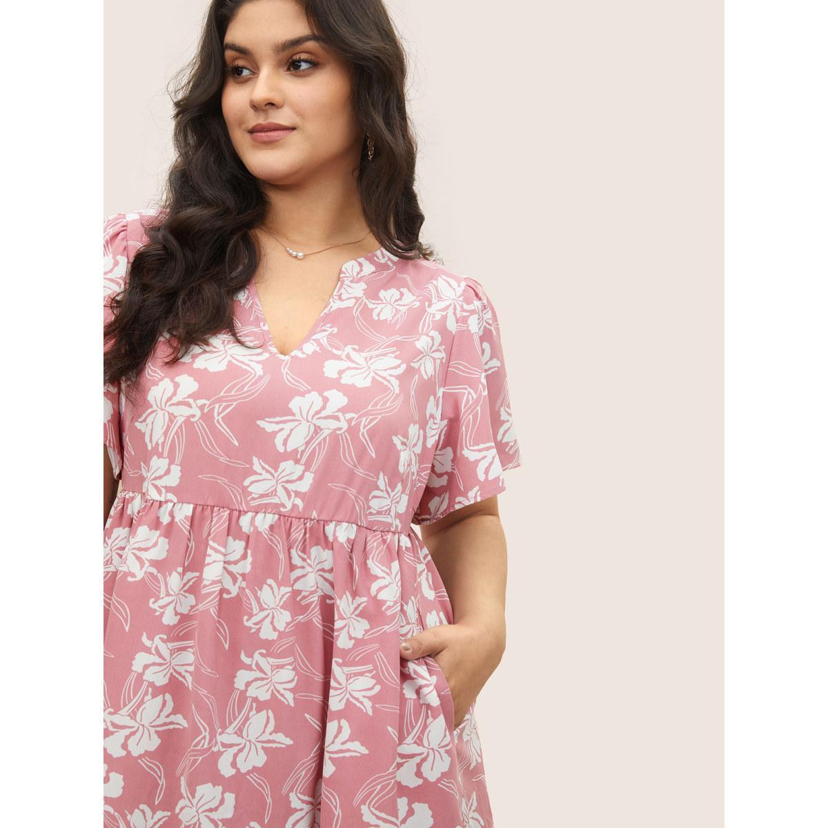 Plus Size Silhouette Floral Print Notched Collar Pleated Dress Crepe Women Elegant Non Notched collar Short sleeve Curvy Midi Dress BloomChic 28/5X Product Image